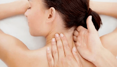Behandlung der zervikalen Osteochondrose mit Massage