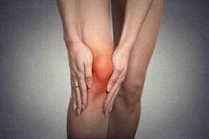 Schmerzen im Knie aufgrund von Arthrose